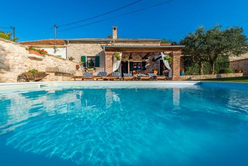 Zemunik Donji Villa | Villa Sisman-Spa Villa