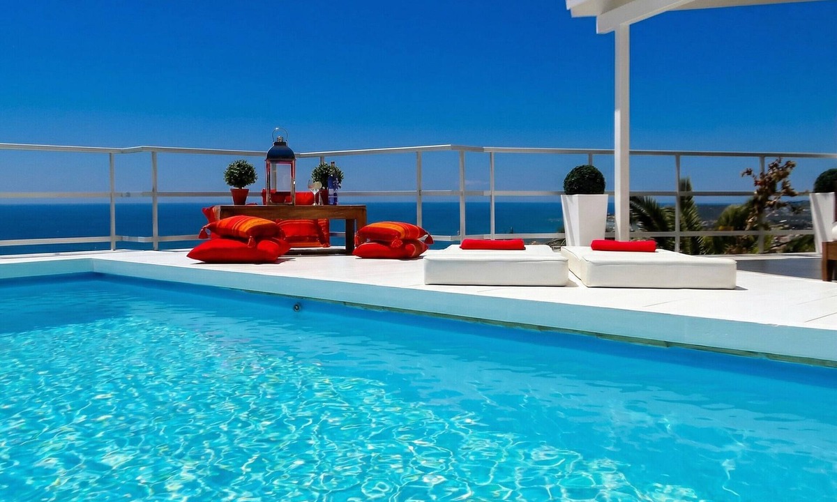 Sitges Villa | Villa Sitges Altavista. Breathtaking view. Beach 18 min walk. A/C South.