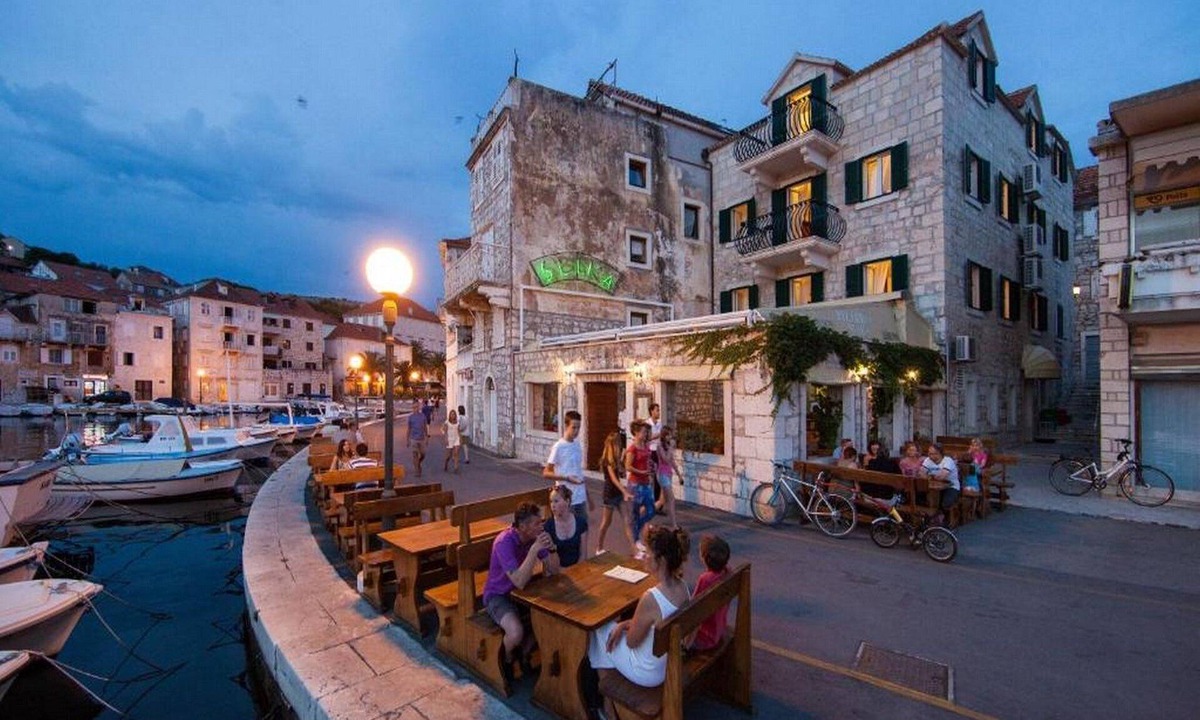 Milna (Brac) Hotel | Villa Slika
