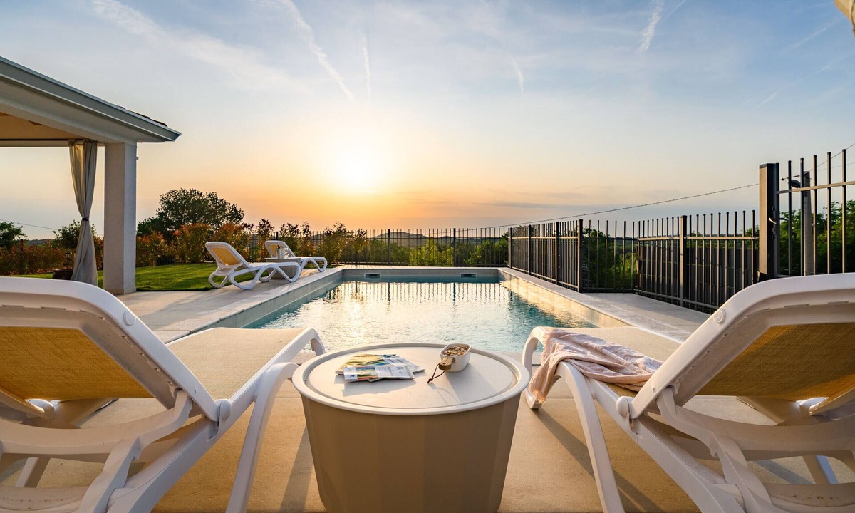 Dracevac Villa | Villa Sofia I Luxury Escape with Private Pool in Porec