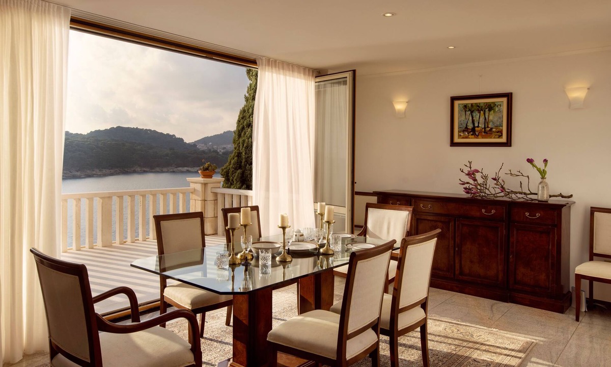 Stikovica Villa | Villa Sol Charming and spacious villa with private sea access