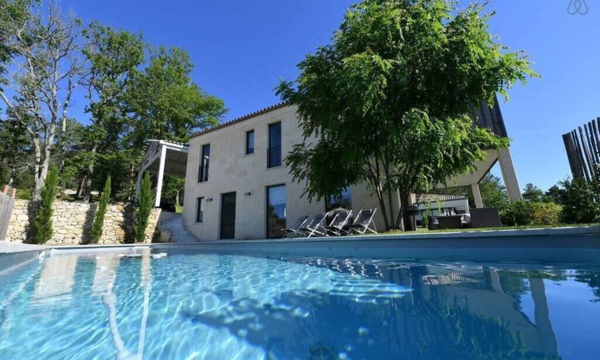 Gardegan-et-Tourtirac House | Villa St Andrews on the Golf with AC