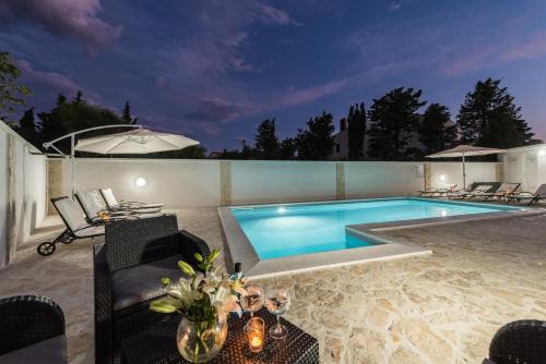 Zrce Apartment | Villa Star 1 luxury apartment with a pool