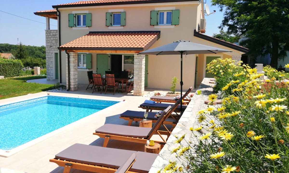 Radini Villa | Villa Stella Juricani for 6 people near Umag with private pool only 4 km from the beach