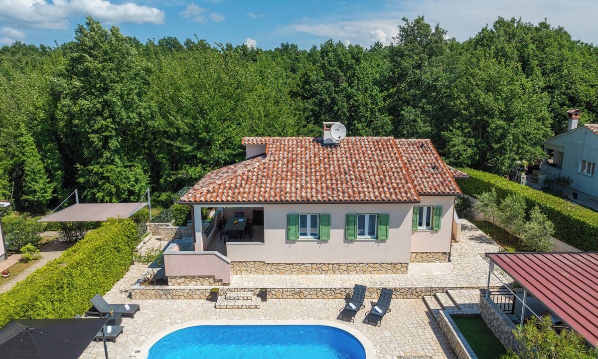Marceljani Villa | Villa Stella mit Privatem Pool Verfügt Über 4 Schlafzimmer für bis zu 8 Personen