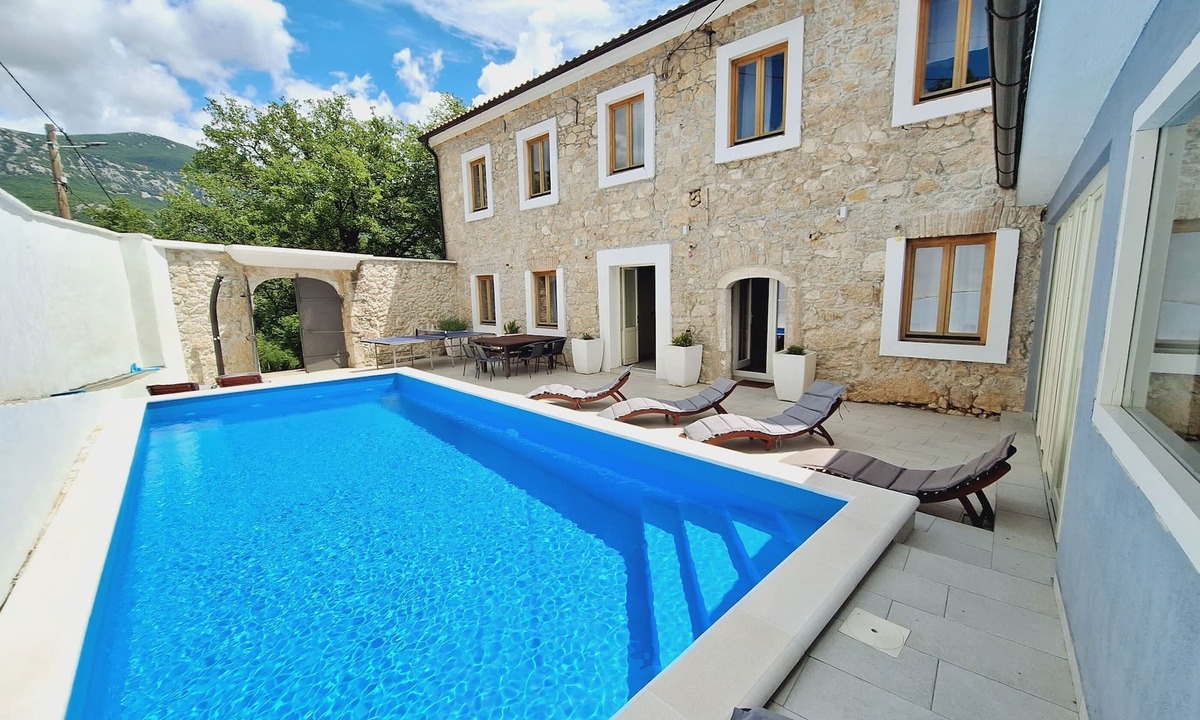 Tribalj Villa | Villa Stone Castle