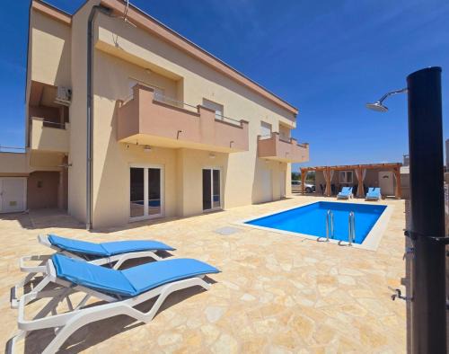 Paljuv Apartment | Villa Sun with pool