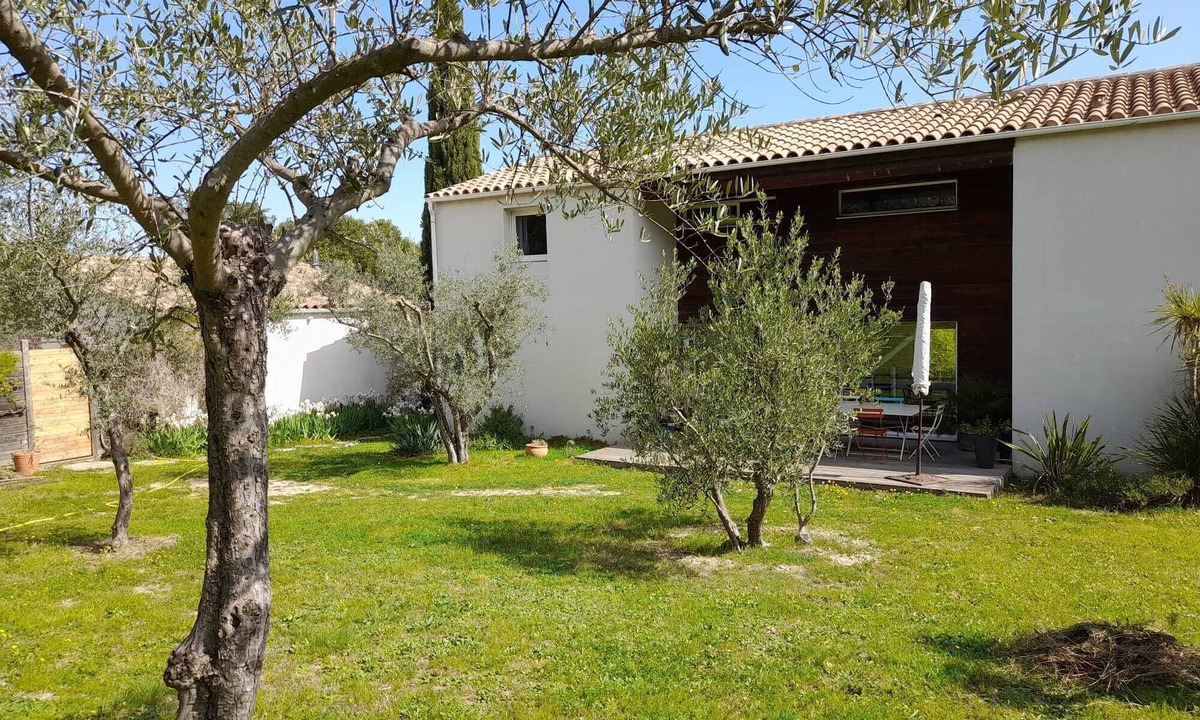 Mus House | Villa sur 1000m2 de Terrain Avec Piscine. Idéal Pour Vacances en Famille