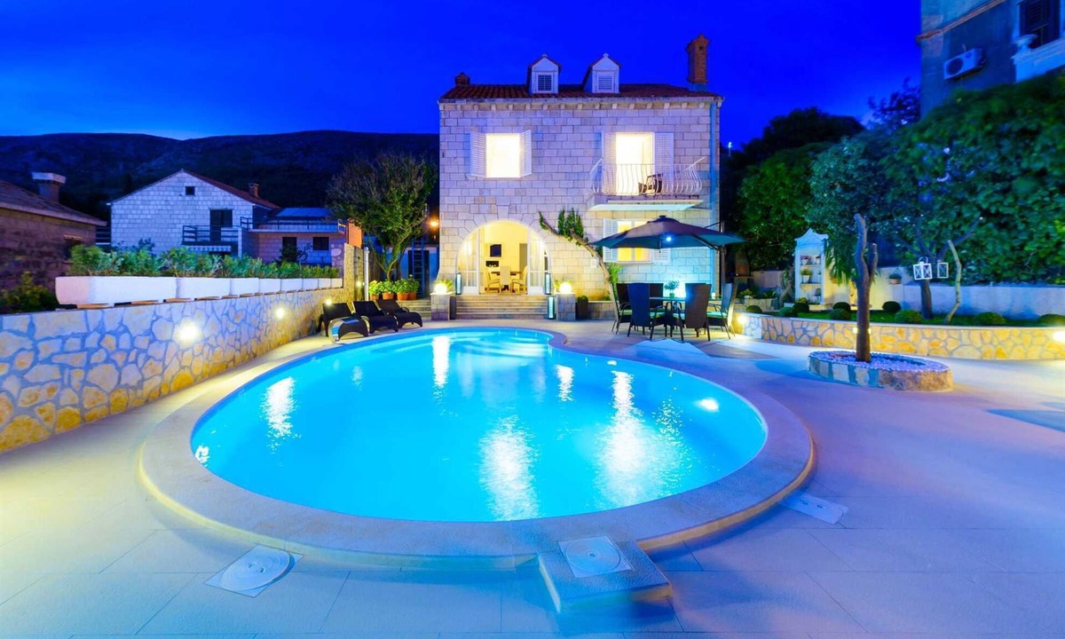 Pile Villa | Villa Sweet Memories with Heated Pool