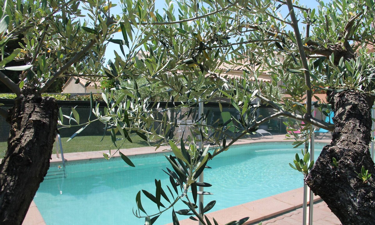 Clarensac Villa | Villa swimming pool between sea and Cevennes 30km, very quiet.