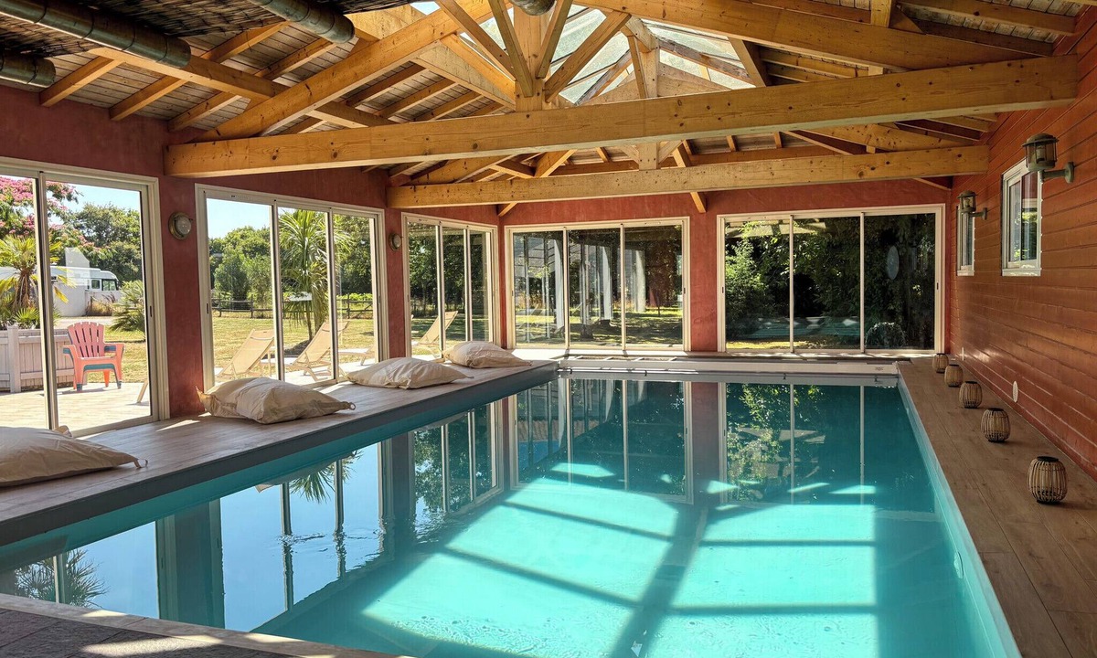 Landevieille Villa | Villa Sylvia: Indoor Pool, Spa, Billiards, Sleeps 14, Near Ocean