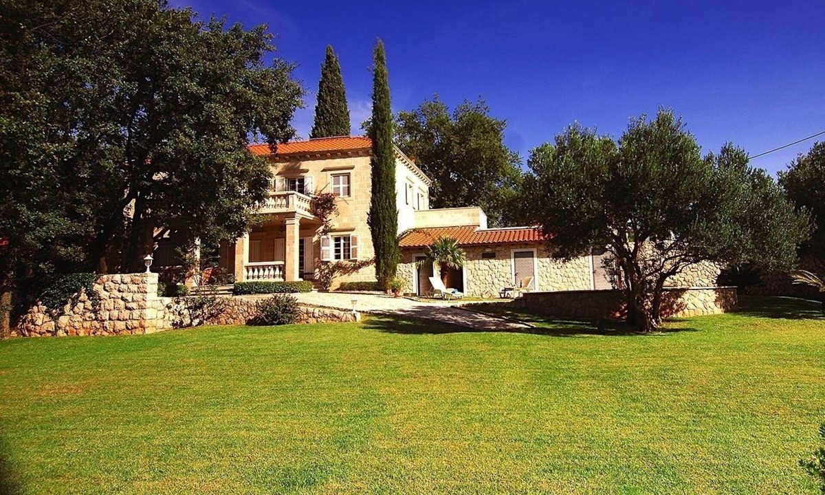 Cilipi Villa | Villa Tereza - Four Bedroom Villa, Sleeps 8