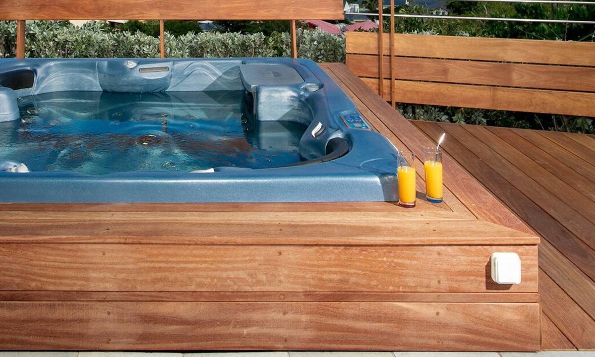 Orient Bay House | Villa The SALT Pool, Jacuzzi, Sea View