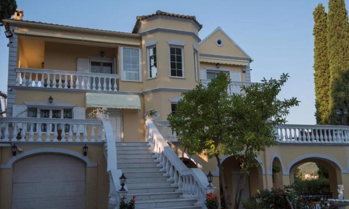 Dafnata Villa | VILLA THEODORA