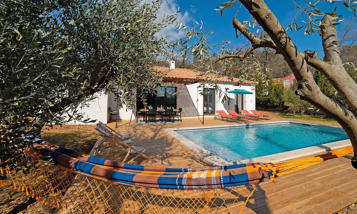 Callas Villa | Villa Ticka - Comfy villa with heated pool