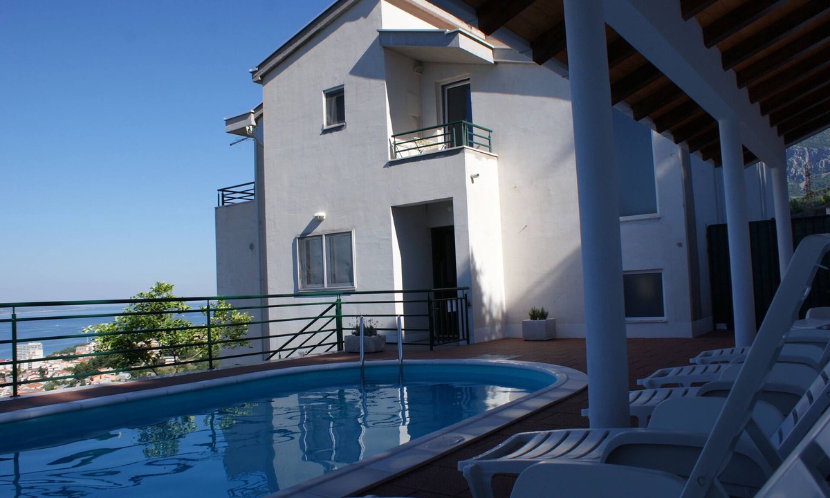 Moca Apartment | Villa Tonka with pool - ideal for families with kids