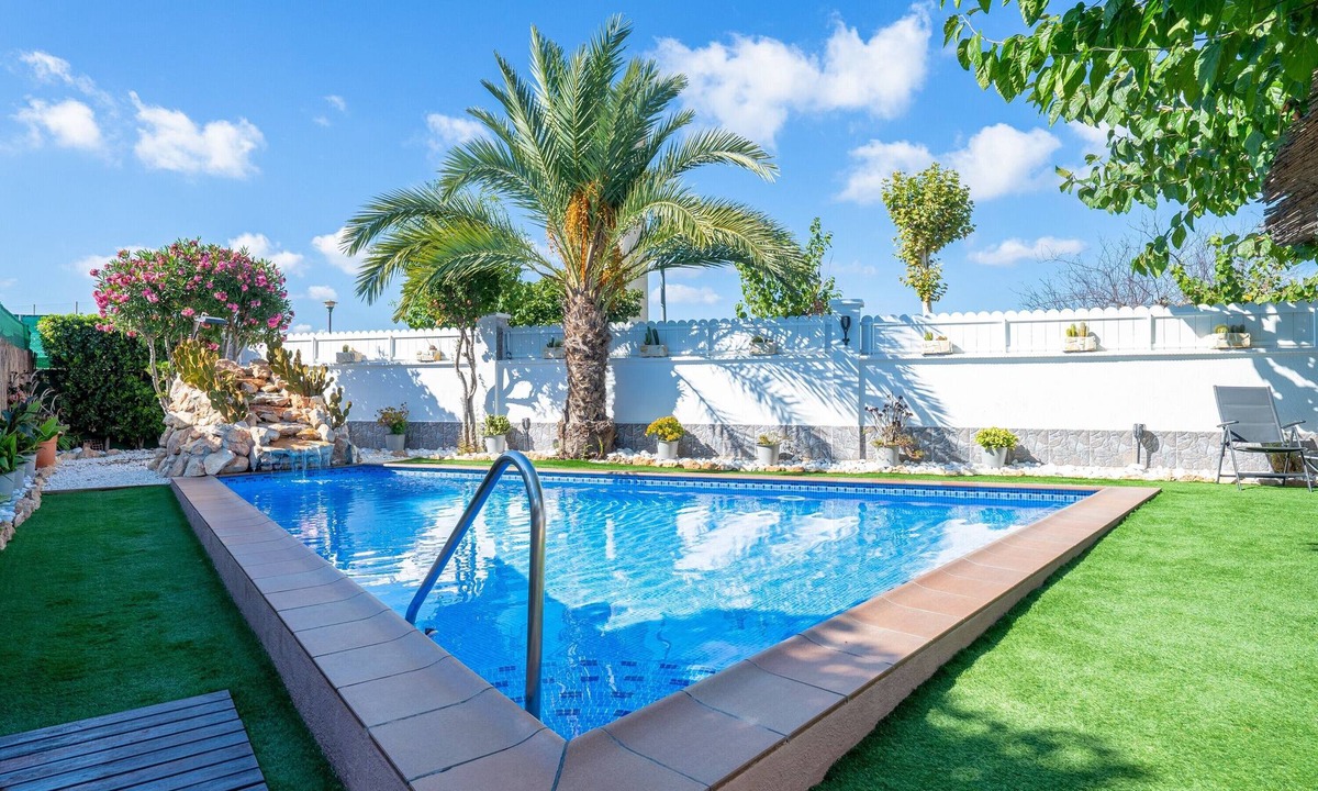 Creixell Villa | Villa "Traditional" with Private Pool & Wi-Fi
