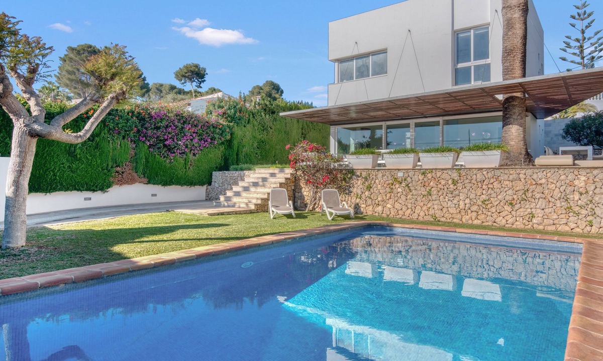 Fanadix Villa | Villa 'Traviata ' with Sea View, Private Pool, Wi-Fi and Air Conditioning