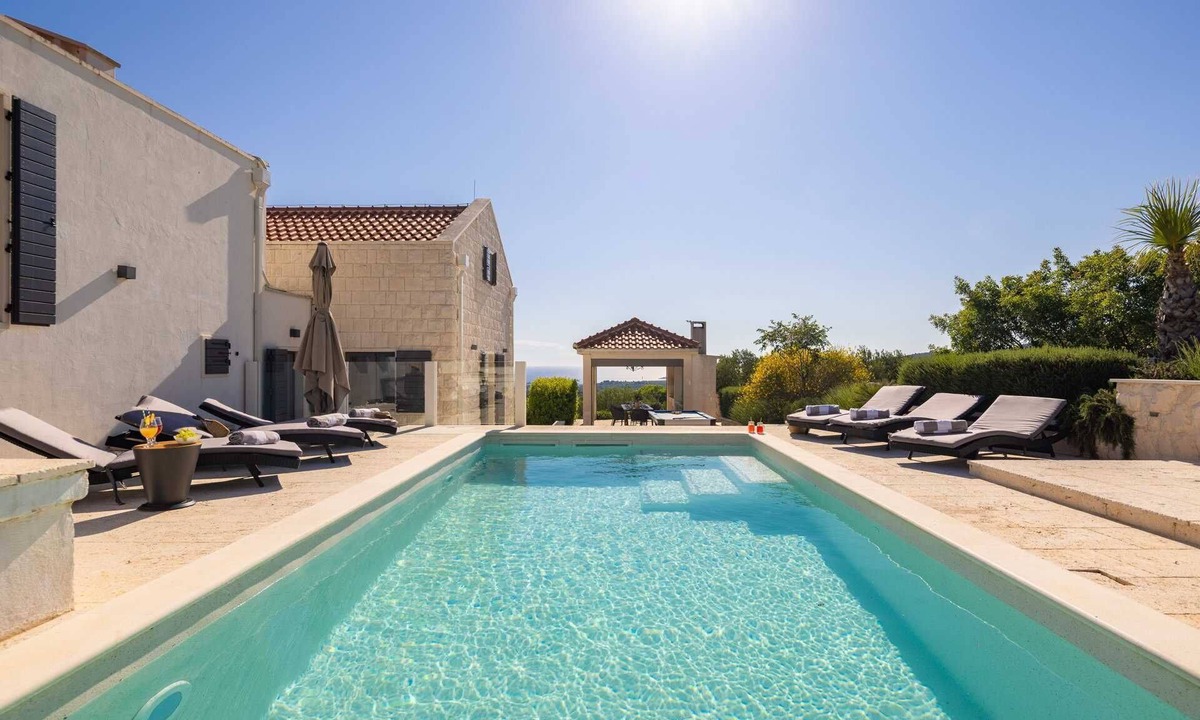 Rogoznica Villa | Villa True Oasis with Heated Pool