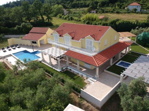 Ljuta Villa | Villa Umbra et Sol