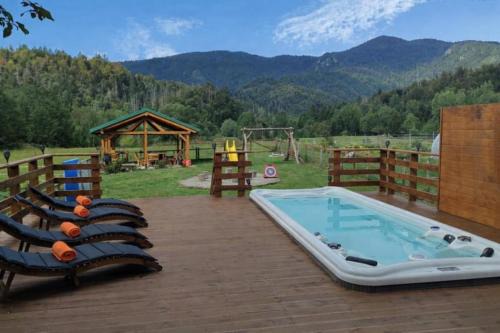 Cabar Villa | Villa Ursus