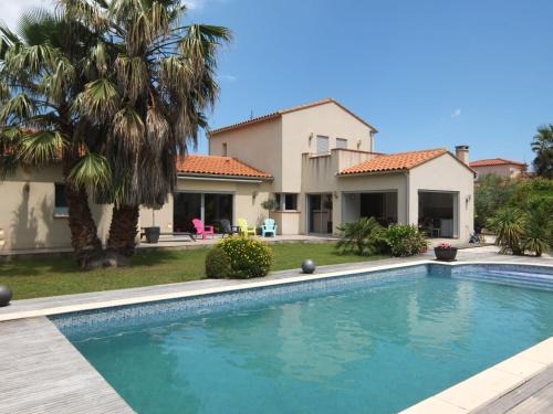 Saint-Genis Villa | Villa Villa Lavande by Interhome