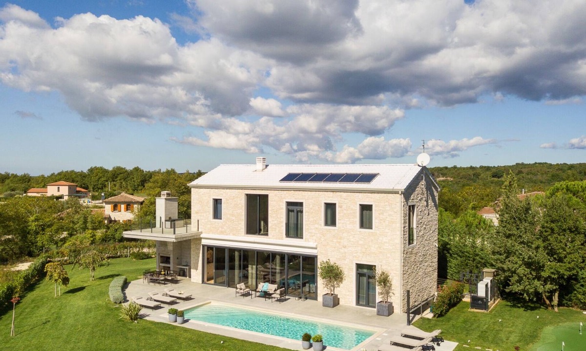 Radetici Villa | Villa Valens by Villas Guide