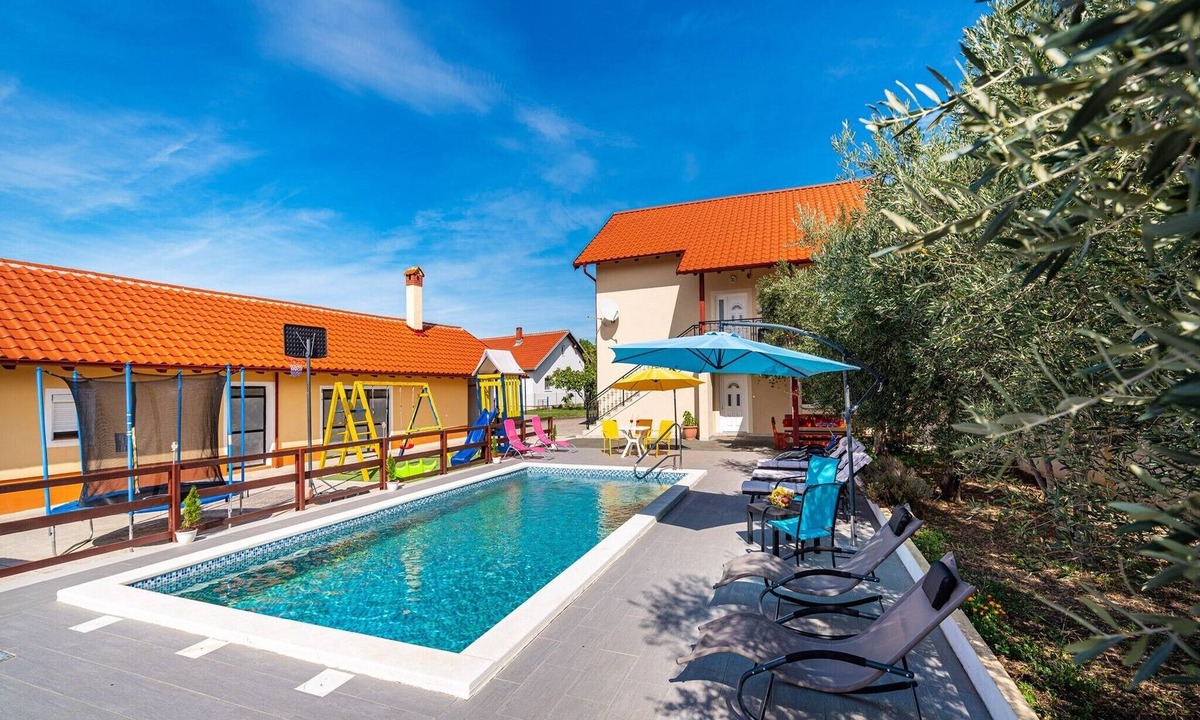 Suhovare Villa | Villa Vesna - Five Bedroom Villa with Swimming Pool