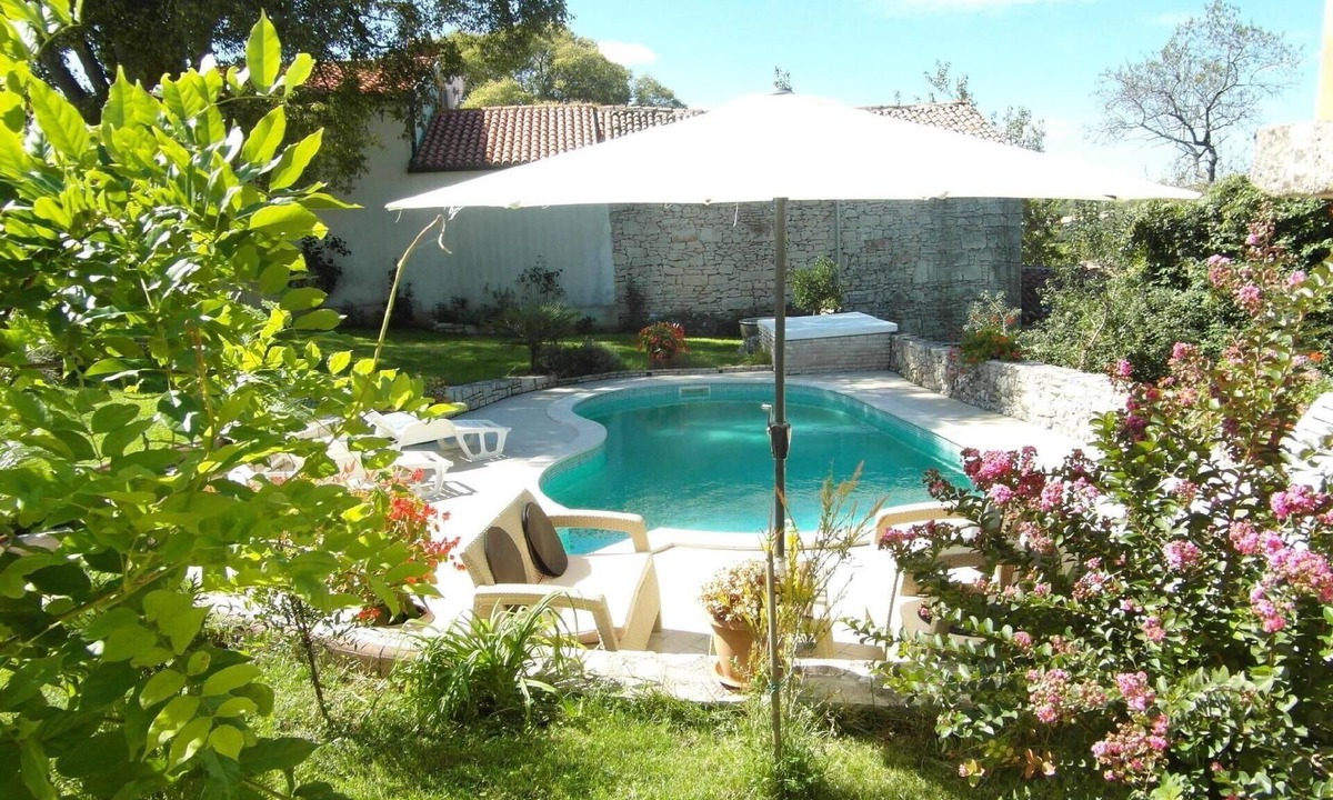 Rakalj House | villa 'Vickovi' with shared pool