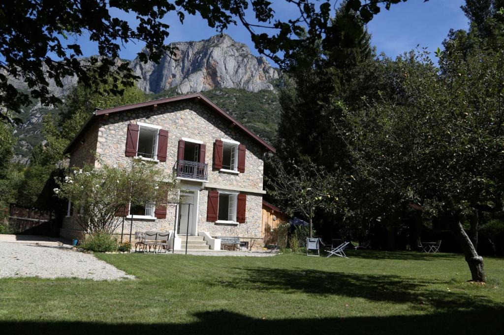 Aulos Villa | Villa Victoire