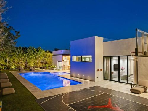 North Miami Beach Villa | Villa Victory with pool