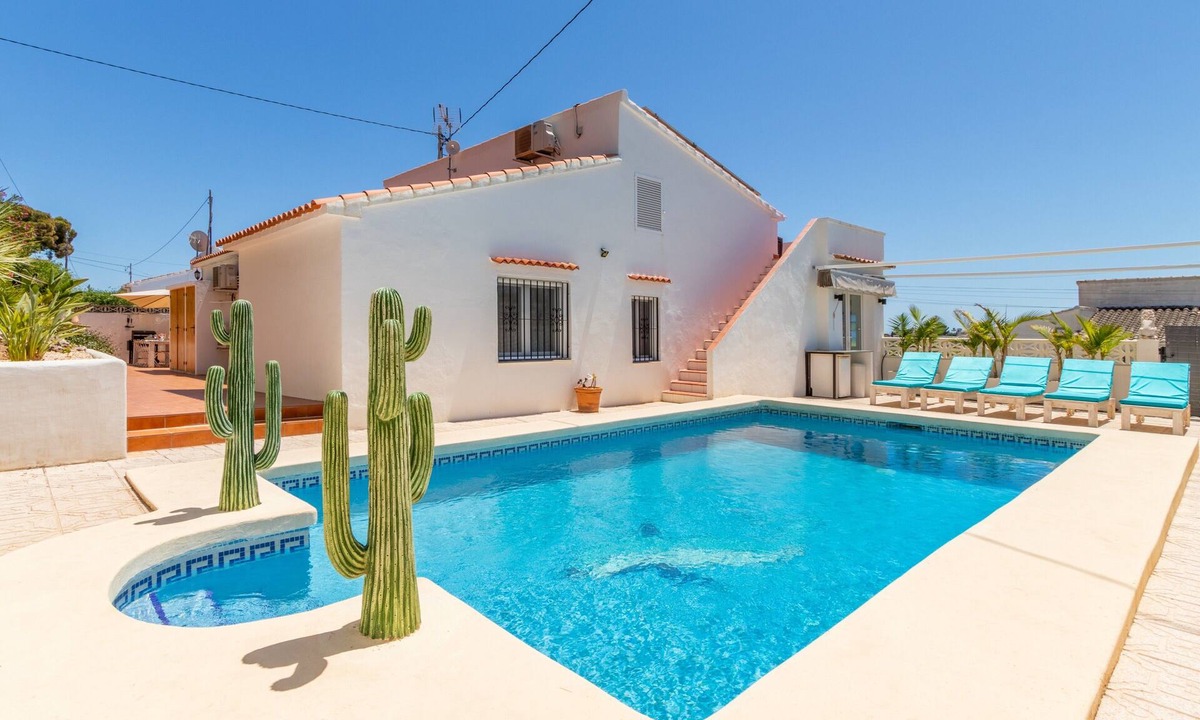 Urbanitzacio la Fustera Villa | Villa "Villa Carolima - Heated Pool" with Sea View, Wi-Fi, A/C, Terrace & Garden