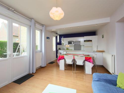 Villers-sur-Mer Villa | Villa Villa Sandret by Interhome