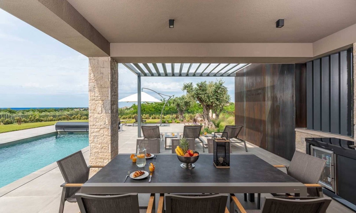 Strpacici Villa | Villa Visignano with heated pool and welness facilities