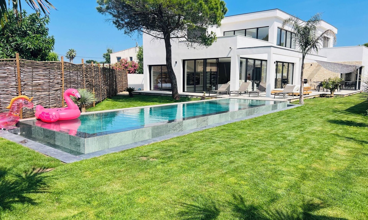 Le Grau-dʼAgde Villa | Villa Vita 250 m de la mer Piscine Chauffée