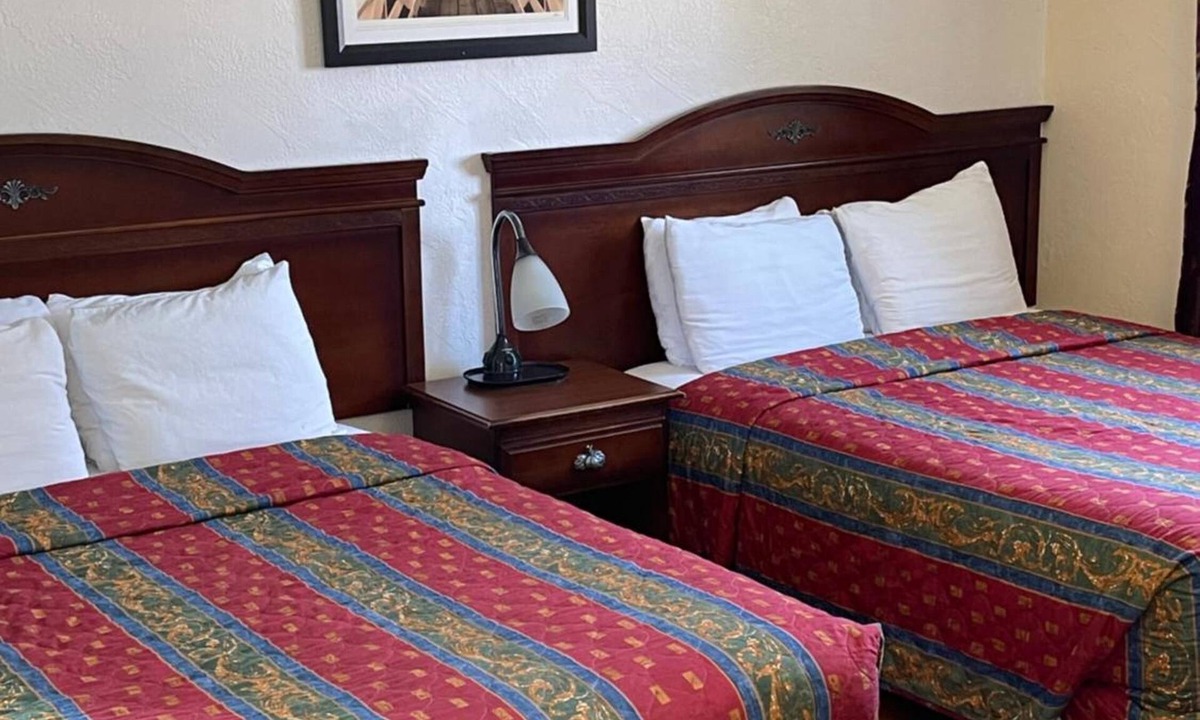 Florence Hotel | Villa West Motel