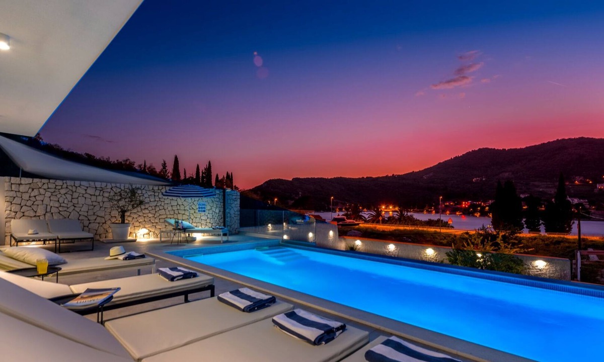 Zaton Villa | Villa White Lady by Villas Guide