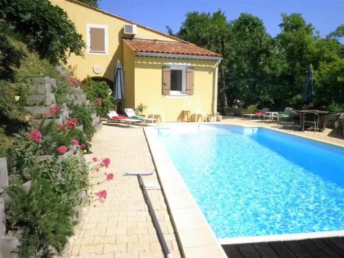 Saint-Paul-Trois-Chateaux Villa | Villa with private pool and panoramic view