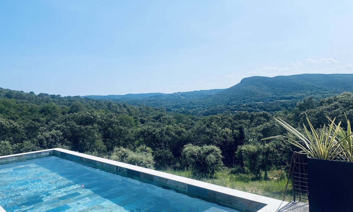 La Roque-sur-Ceze Villa | Villa with a magnificent view