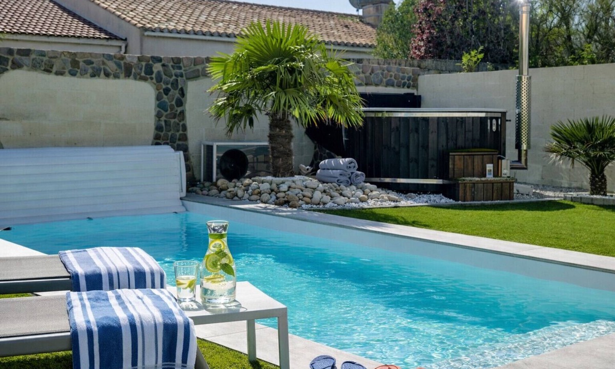 Olonne-sur-Mer Ski Chalet | Villa with swimming pool & Nordic bath Les Sables d’Olonne