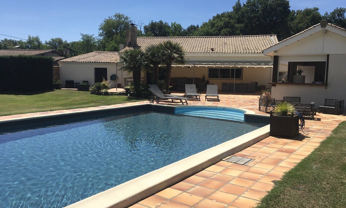 Vensac House | VILLA WITH HEATED POOL