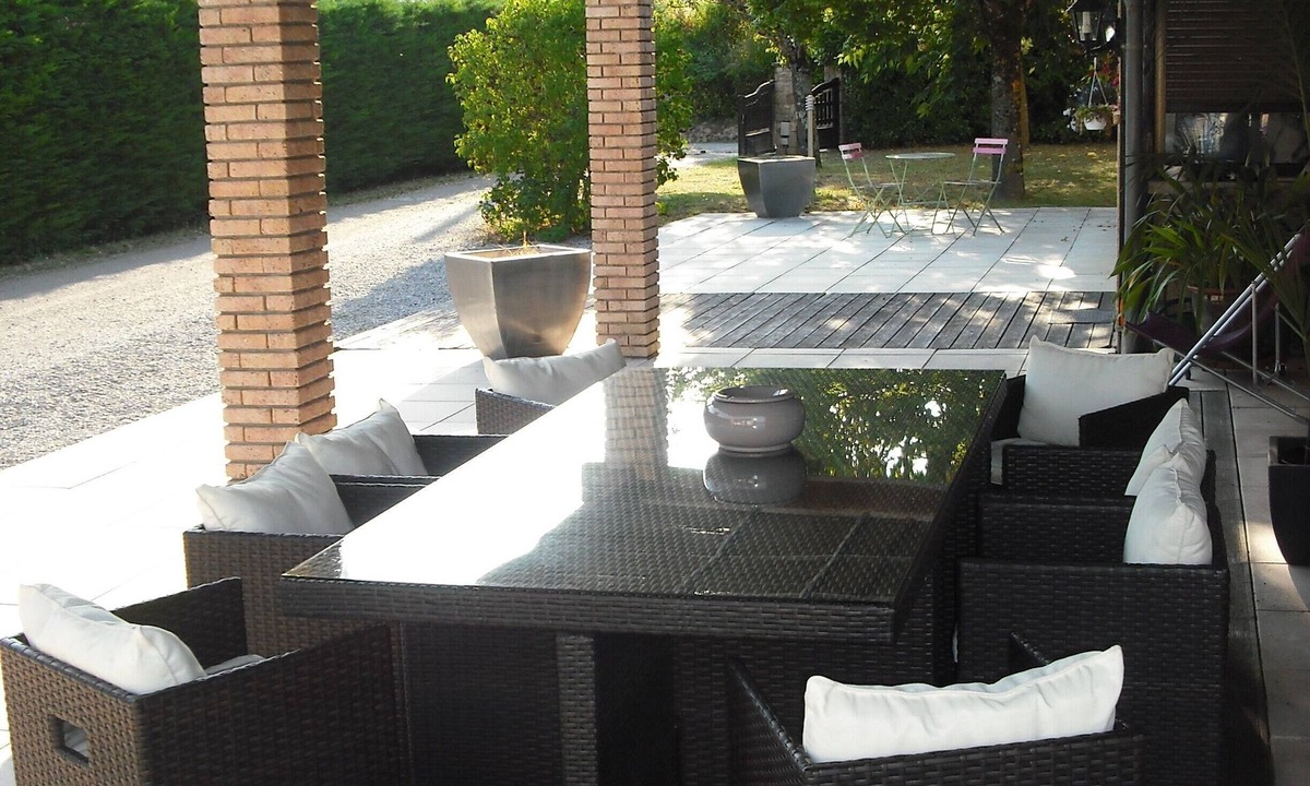 Lanuejouls Villa | Villa with pool, a small corner of paradise in Aveyron