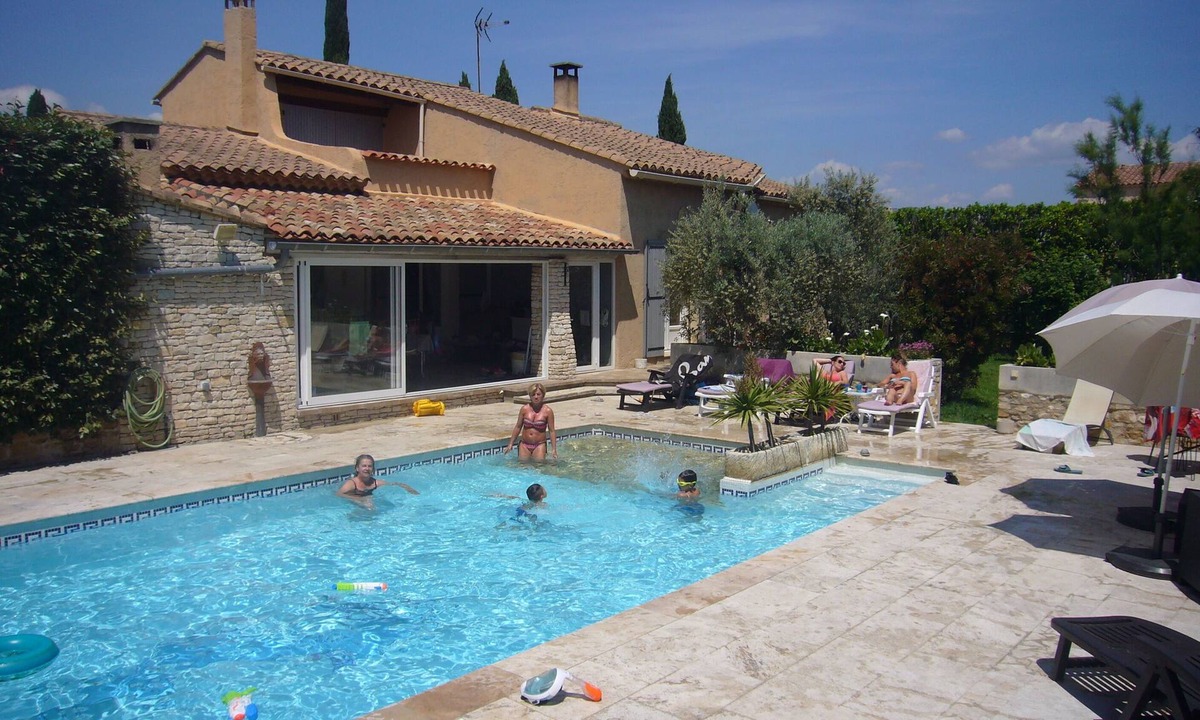 Senas Villa | VILLA WITH POOL BETWEEN ALPILLES AND DURANCE