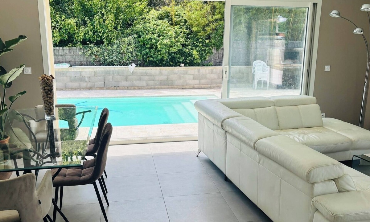 Palau-del-Vidre House | Villa with pool in Palau