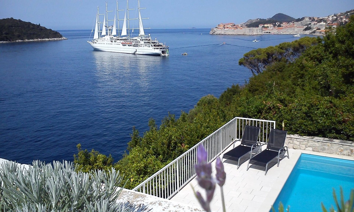 Dubrovnik Villa | Villa with pool in the most beautiful part of Dubrovnik on unique location