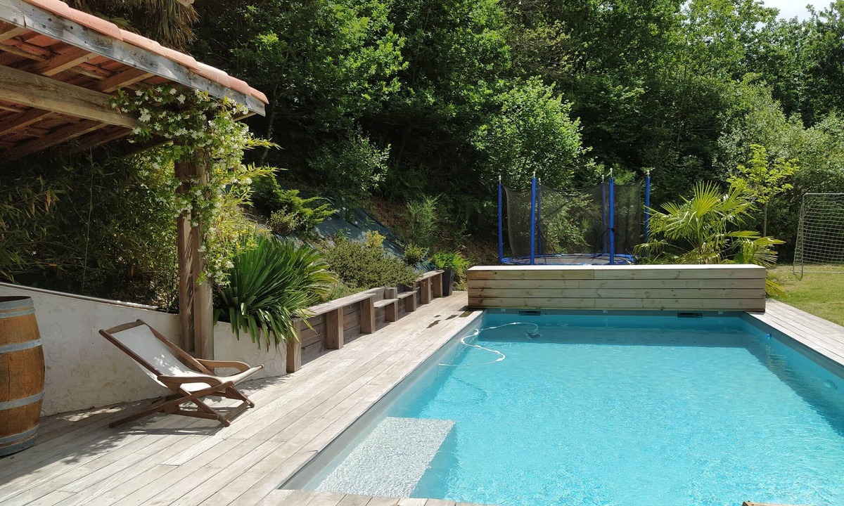 Ustaritz House | VILLA WITH POOL, NATURE, GOLF AND BEACH