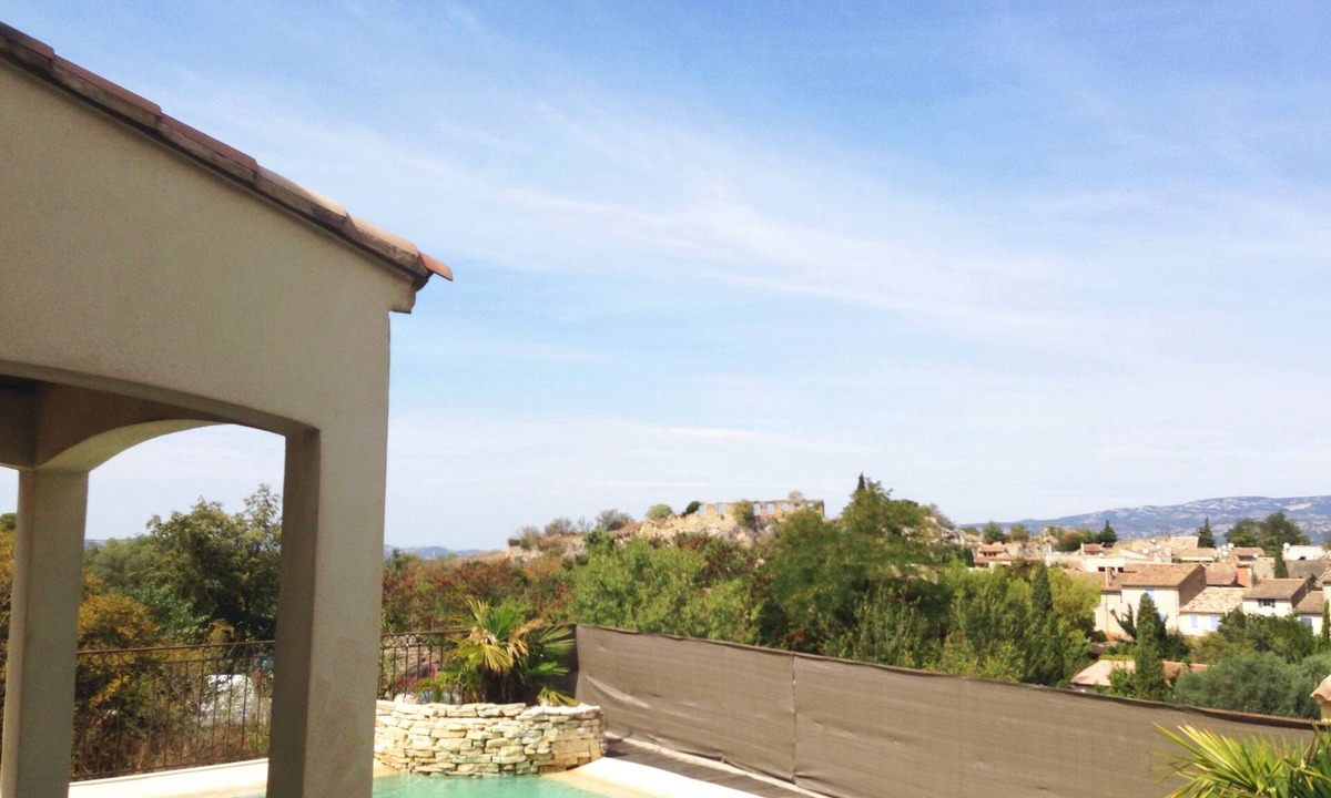 Alleins House | VILLA WITH POOL VIEW LUBERON