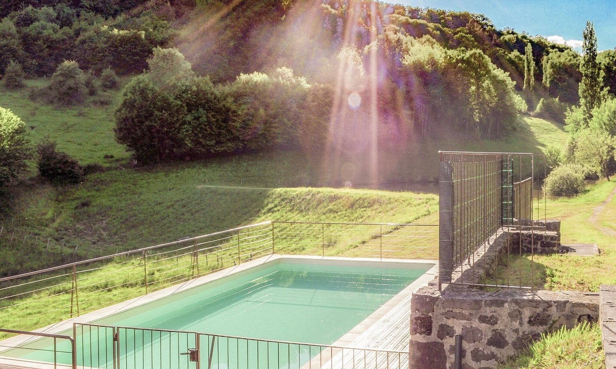 Serilhac Villa | Villa with Pool & Views in Sérilhac