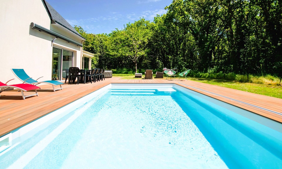 La Turballe Villa | Villa with private pool, spa, beach and shops within walking distance