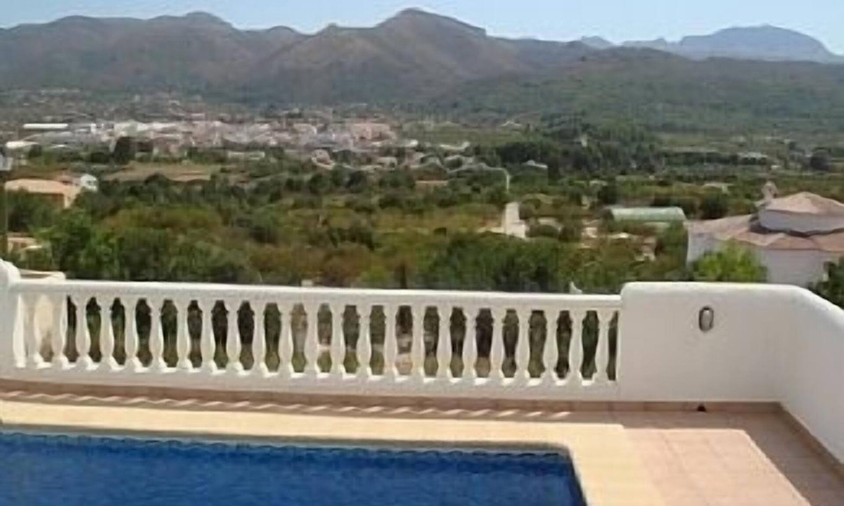 Jalon Villa | Villa with Private Pool and Beautiful Mountain Views over Jalon Valley